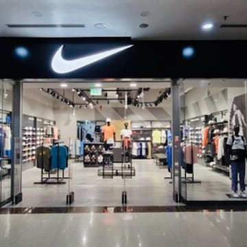nike football shop near me
