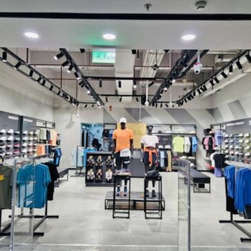 nike football shop near me