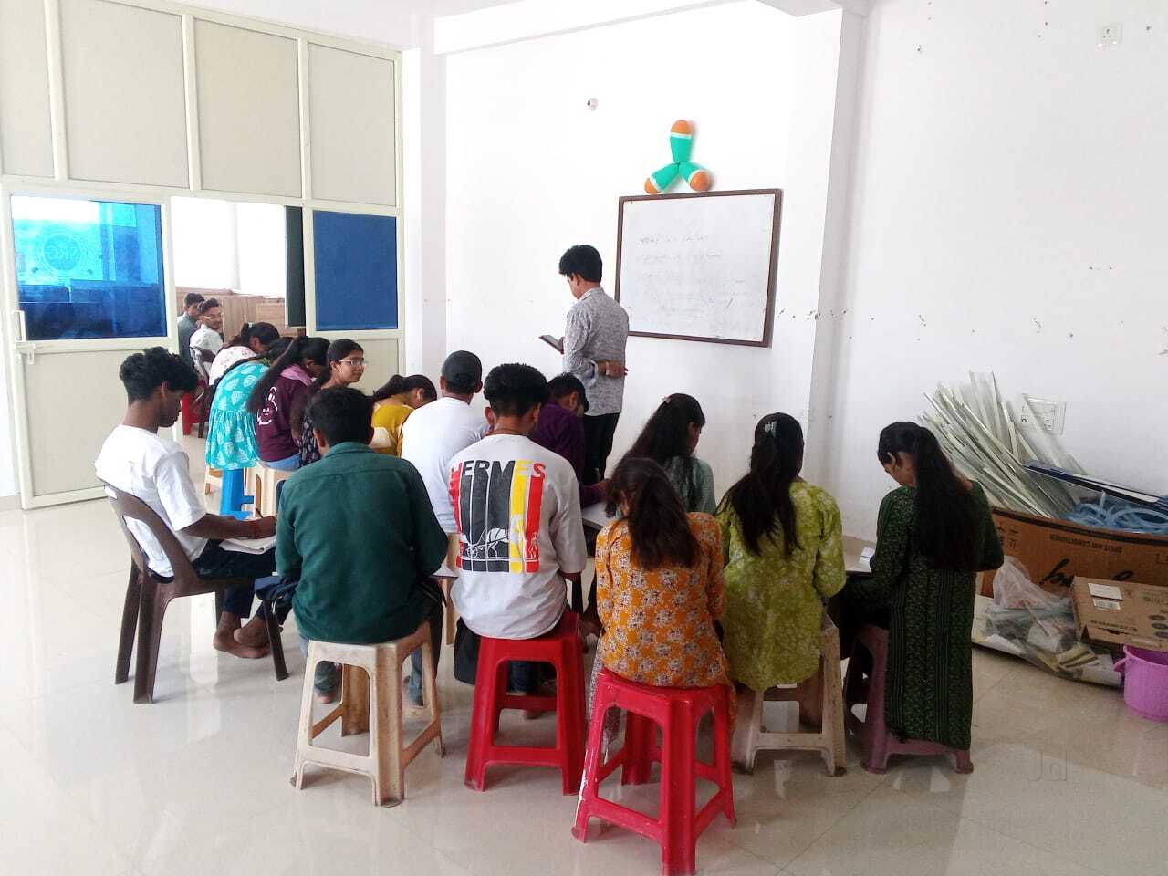 Small group computer coaching