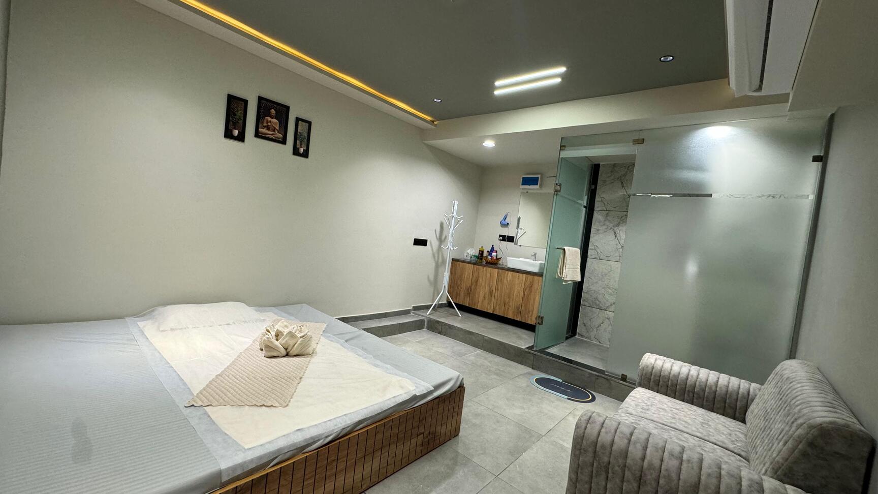 7 Buddha's Wellness Spa in Sargasan,Gandhinagargujarat Best Beauty