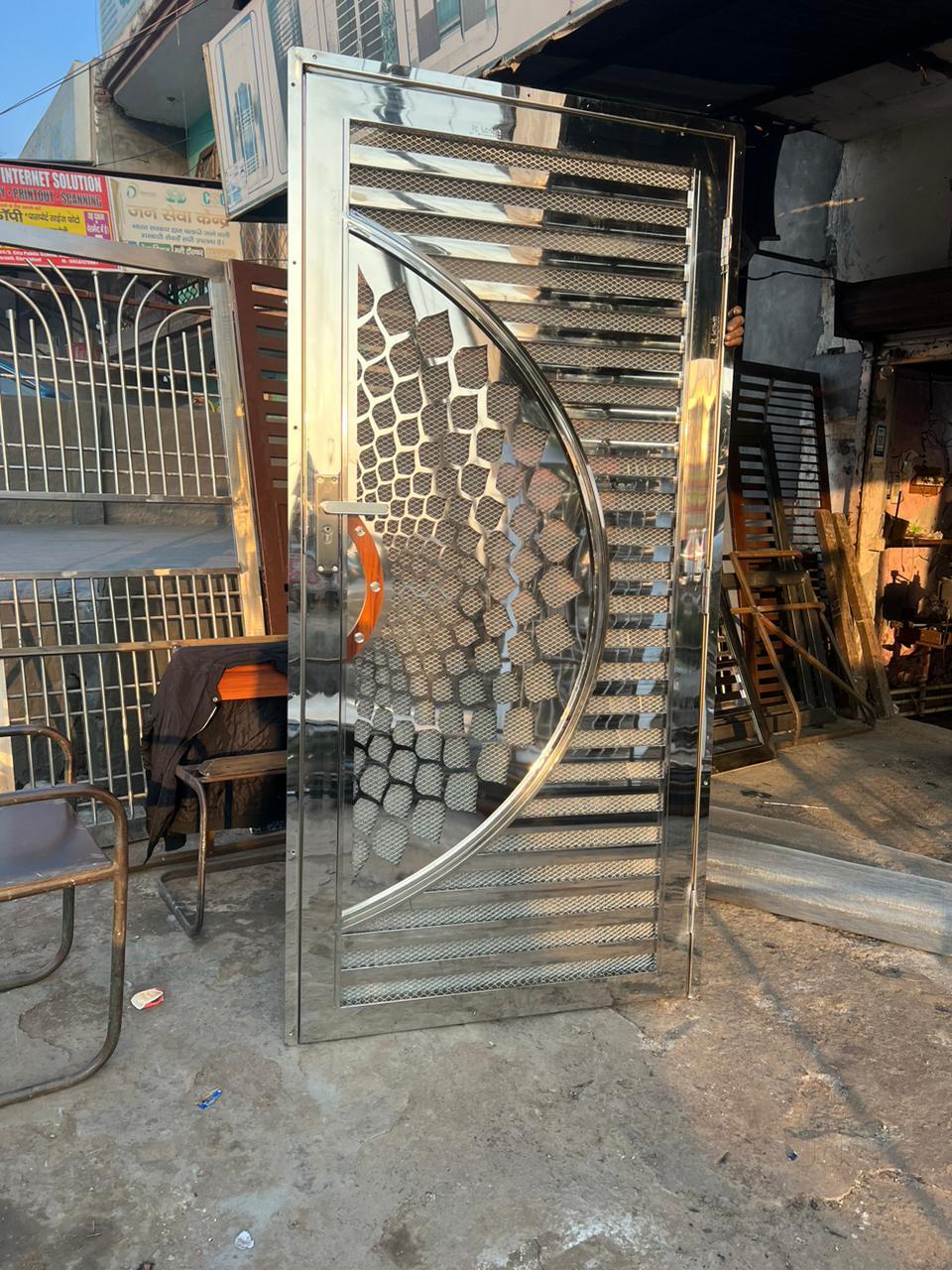 メイ Top Milton Crockery Dealers in Patel Nagar - Best Milton