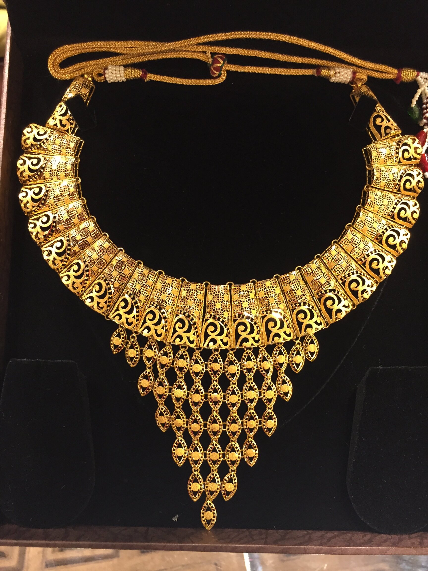 Top Colour Stone Studded Gold Jewellery Manufacturers in Abids Best Colour Stone Studded Gold Jewelry Manufacturers Hyderabad Justdial