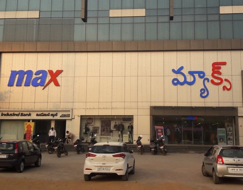 max showroom near to me