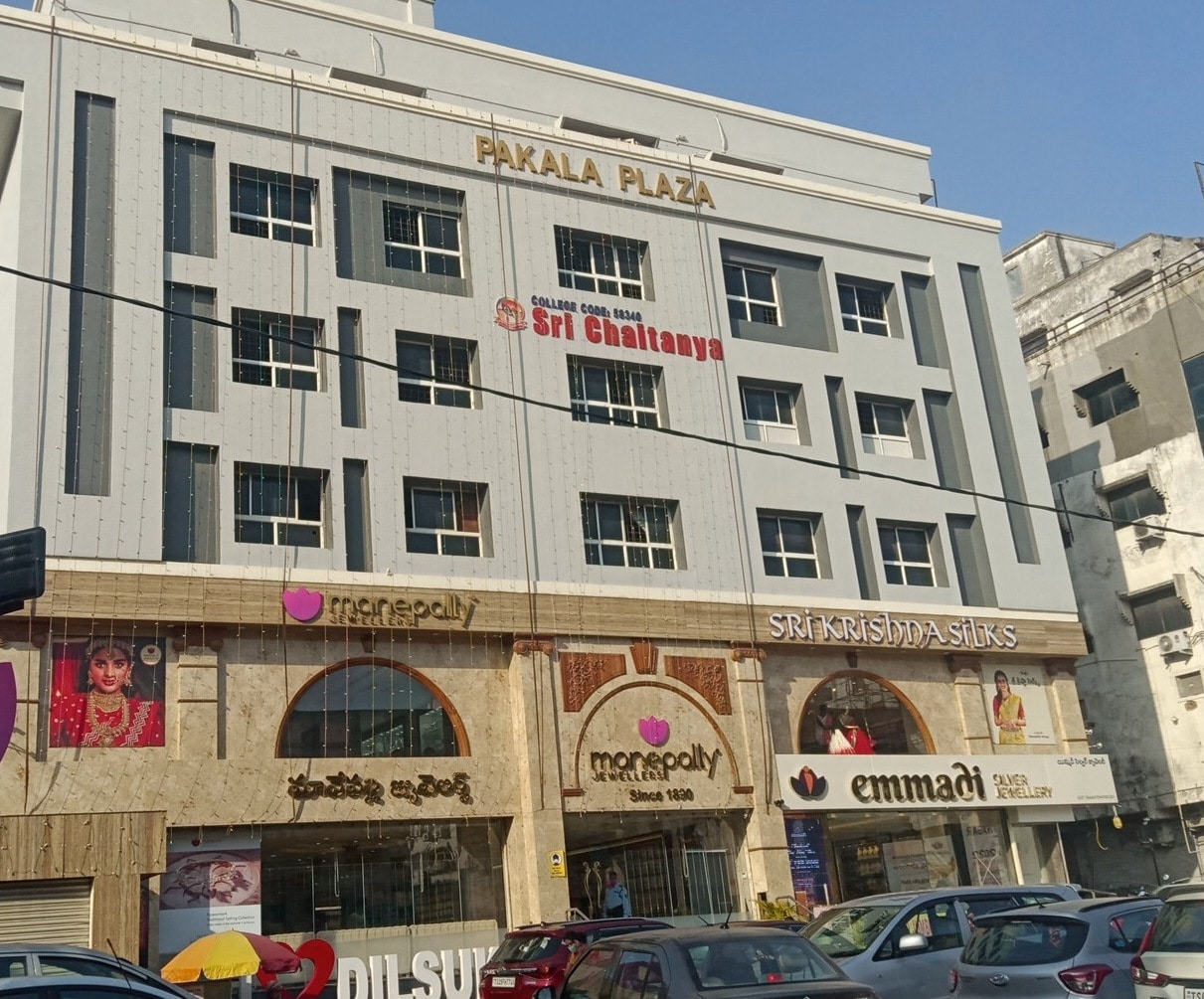 Sri Chaitanya Junior College in Dilsukh Nagar,Hyderabad Best Junior