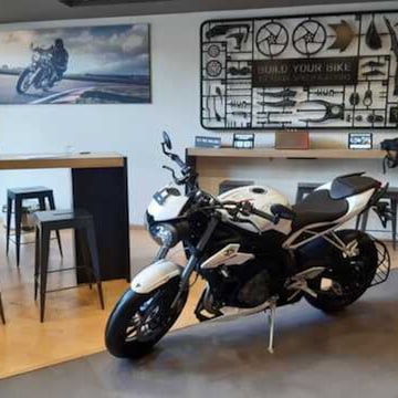 Triumph showroom near me discount