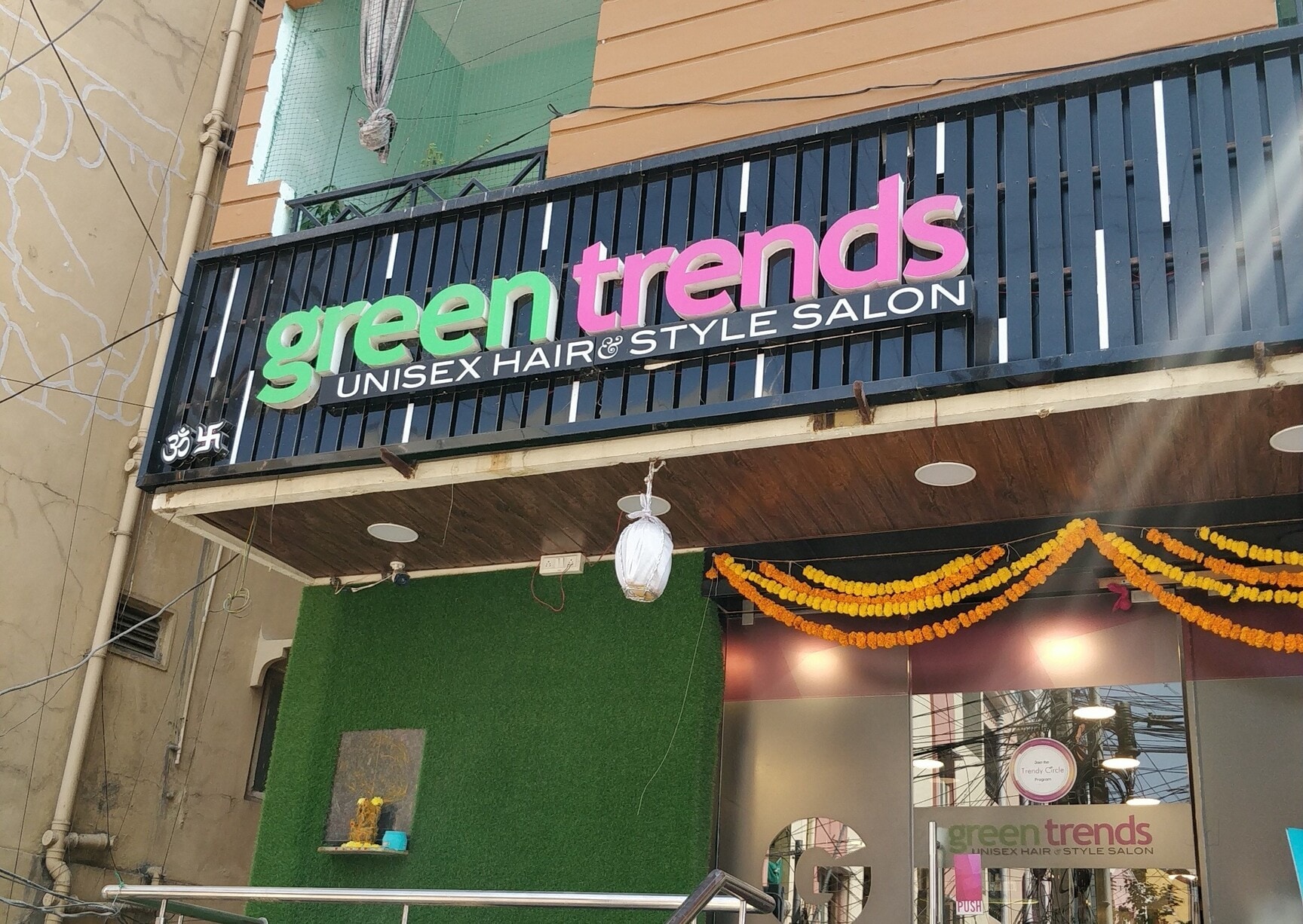 Top Hair Spas For Beard Styling in Karmanghat - Best Hair Spas For