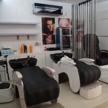 Top Beauty Parlours For Hair Braiding in Uppal - Best Beauty