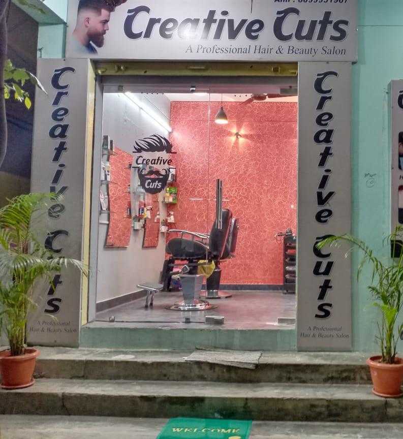 Creative Cuts Hair Salon in Deena Bandhu Colony-Jagadgiri Gutta