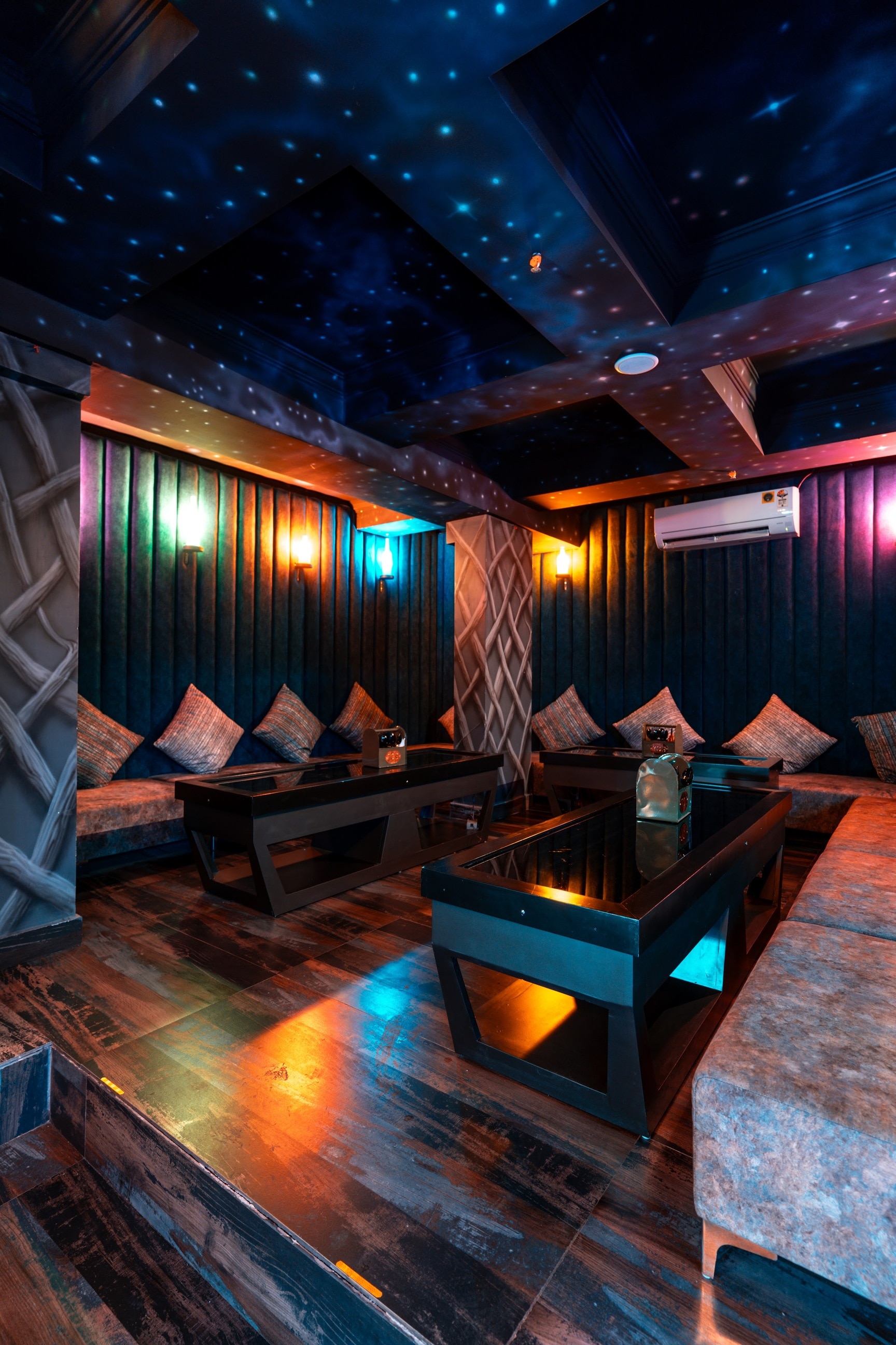 Tos Club & Lounge in Sri Nagar Colony,Hyderabad - Order Food