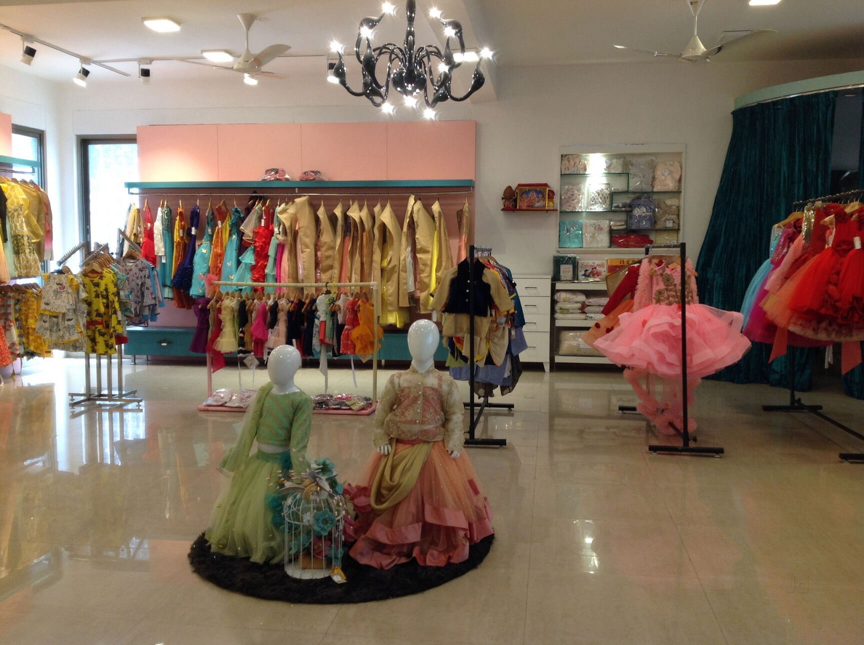 In Hyderabad Children's Boutique Clothing Vendors ?Main Autobhan Road  In Unique Mall Hyderabad The Best Kids Store Where Every Thing Is Available  Under Roof