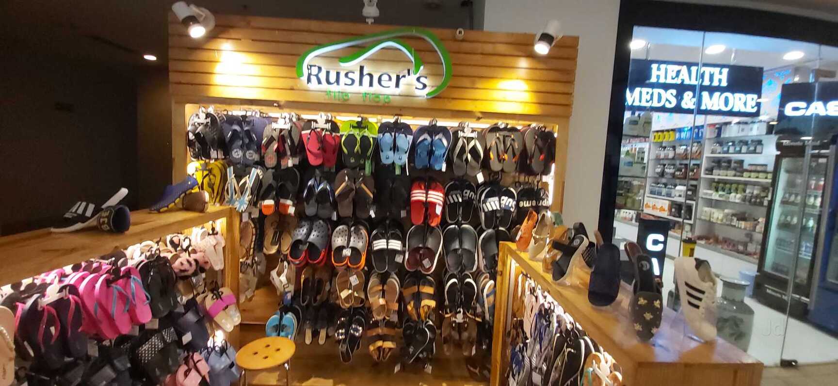 Rushers flip flops store