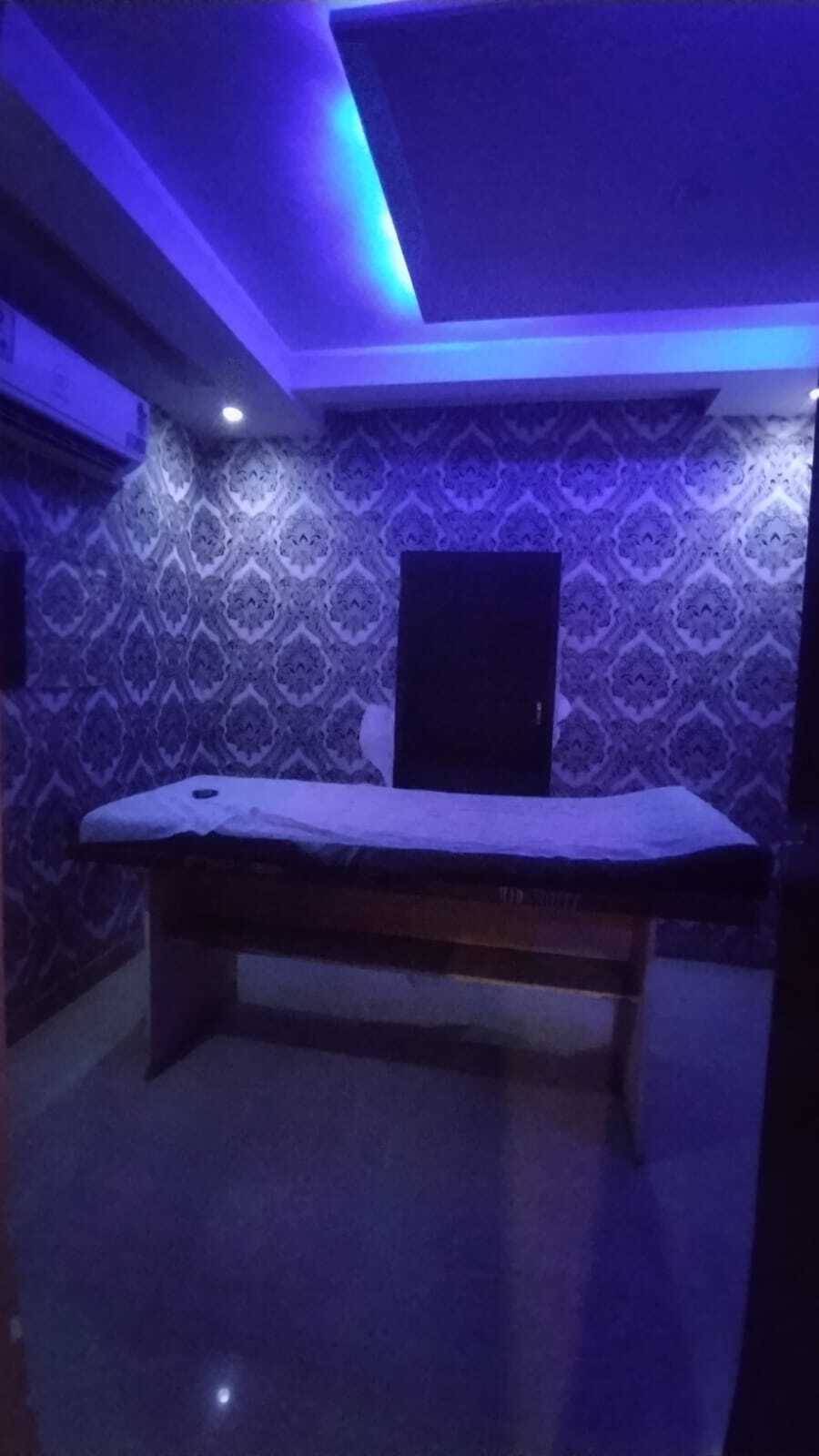Pink Blue Spa