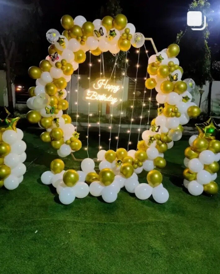 Classic Baloon Decoration
