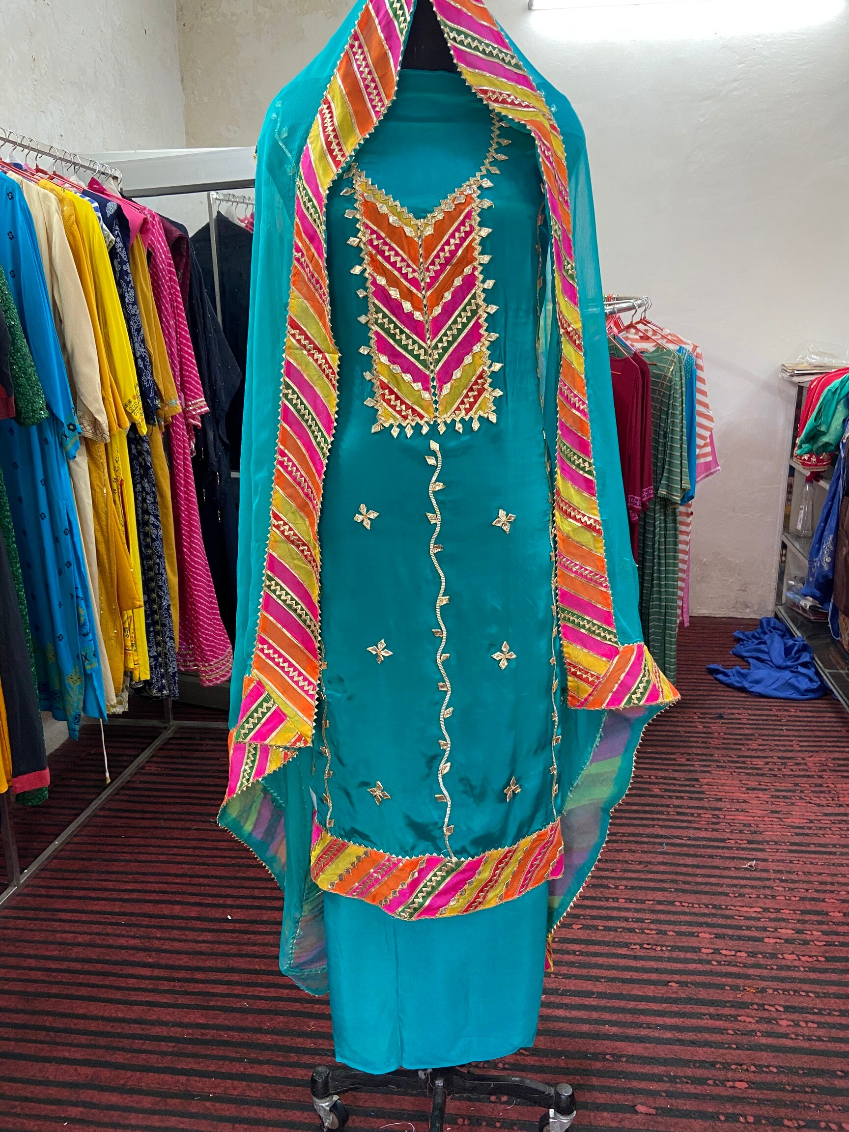 Top Boutiques in Jourian - Best Designer Boutique near me - Justdial