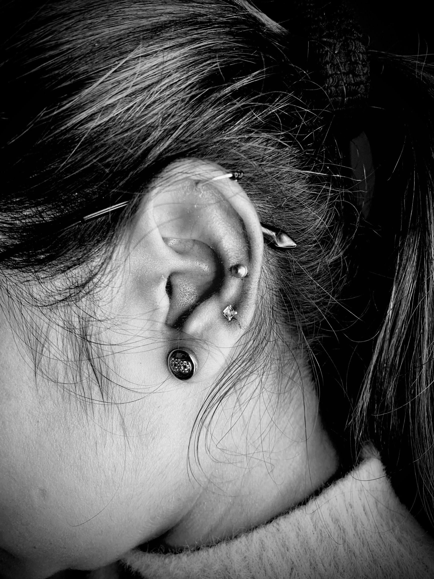 ❤︎ Top Ear Piercing Services in Jawahar Nagar Srinagar - Best Ear