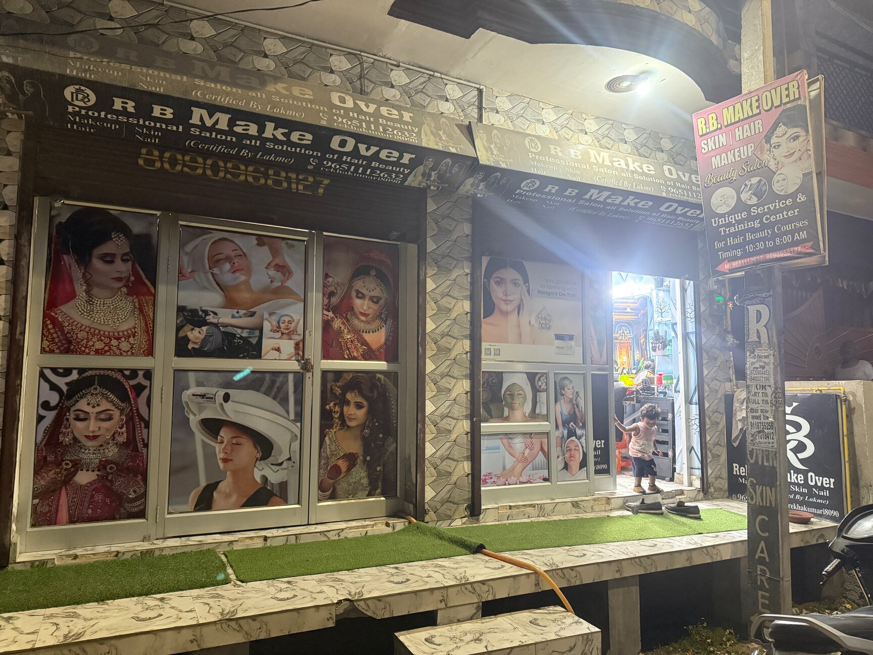 Roxy 
スノーボードウェアセット（ジャケット・パンツ） Hercules Cycle Store Near Me | Best Cycle Stores near me