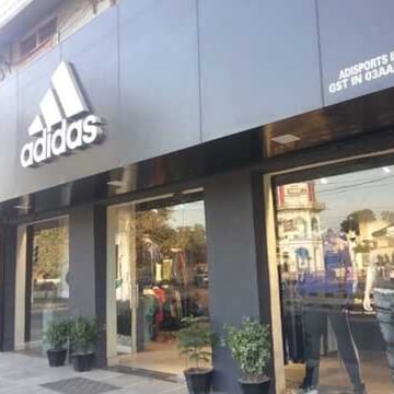 nearest adidas outlet near me