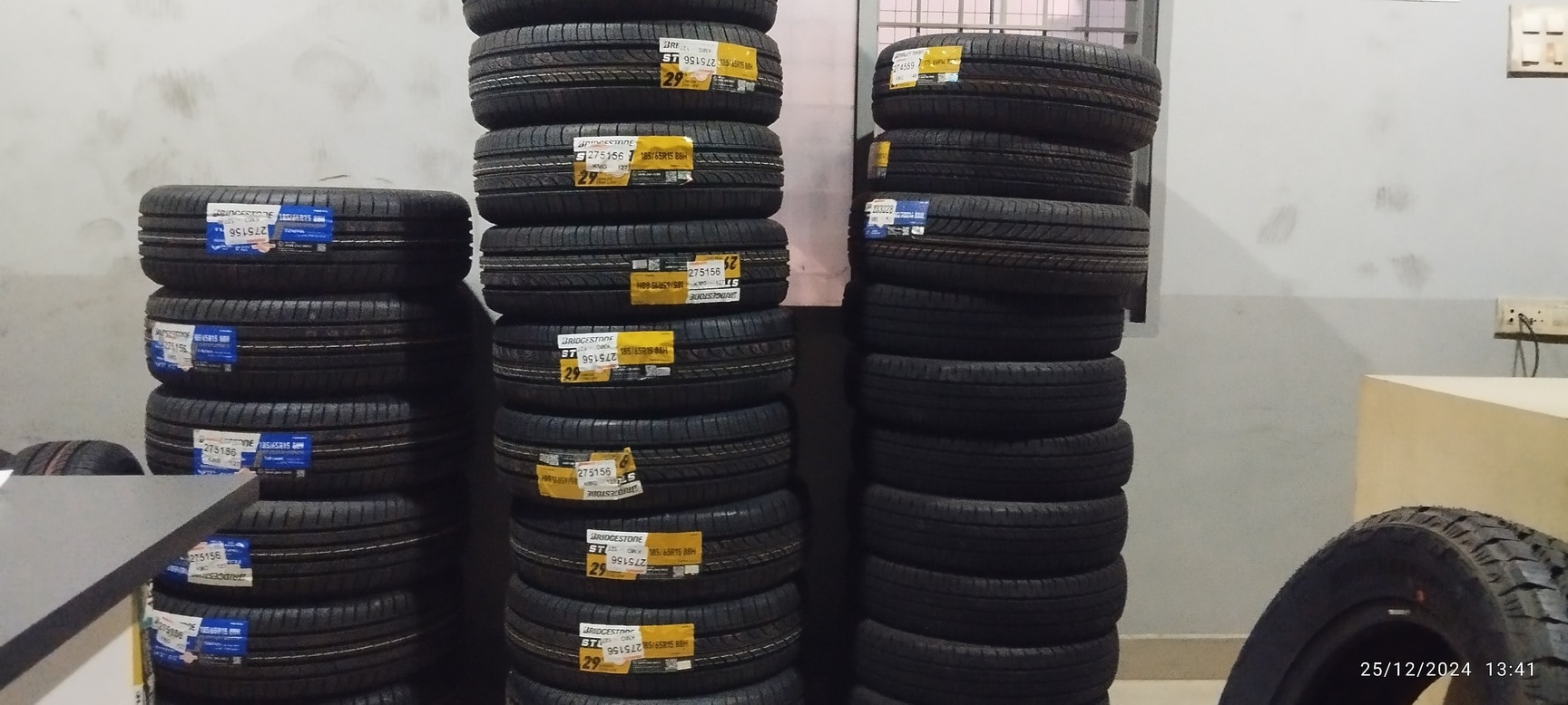 Top Car Tyre Dealers Ceat in Khammam - Best Ceat Car Tyre