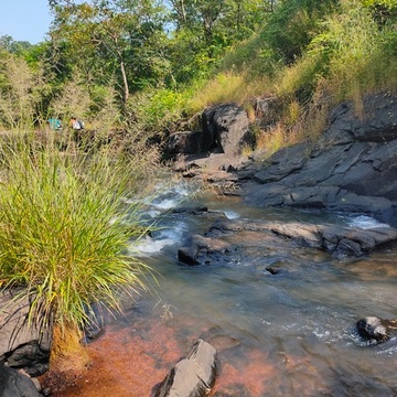 Slide 2 Image of Vajar Waterfall Lavel Saveni, Khed