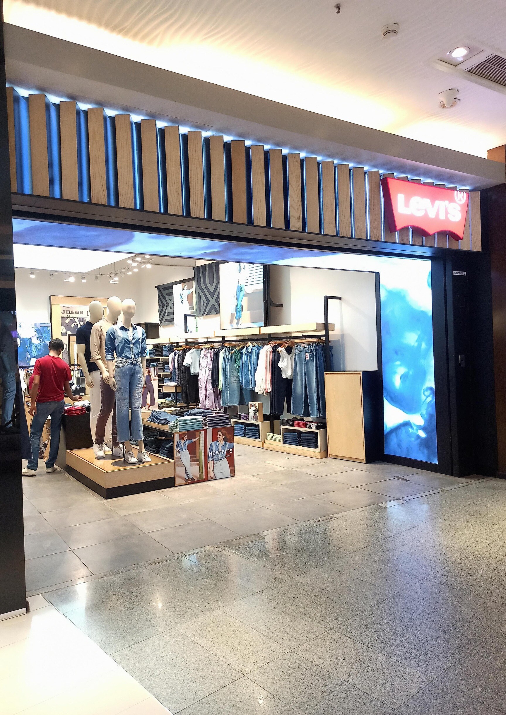 Levis mani square on sale