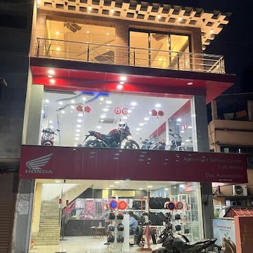 scooter hero showroom in madhyamgram