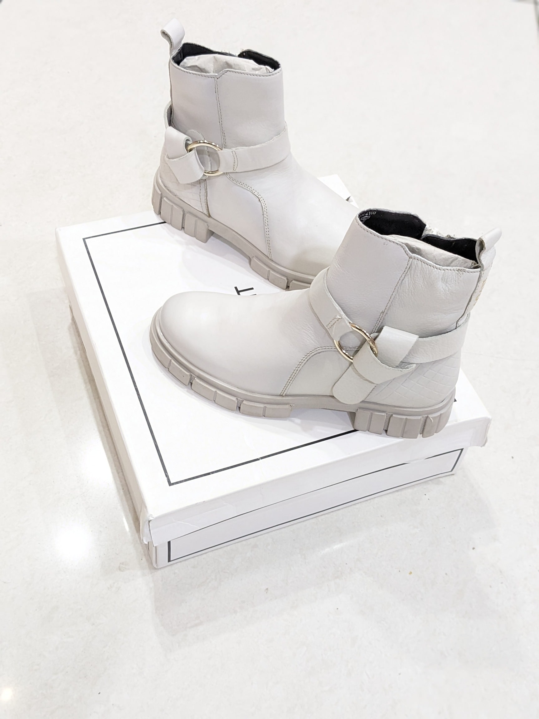 Iqbal Shoes Store in Lansdowne Lansdowne Best Shoe Dealers near me in Lansdowne Justdial