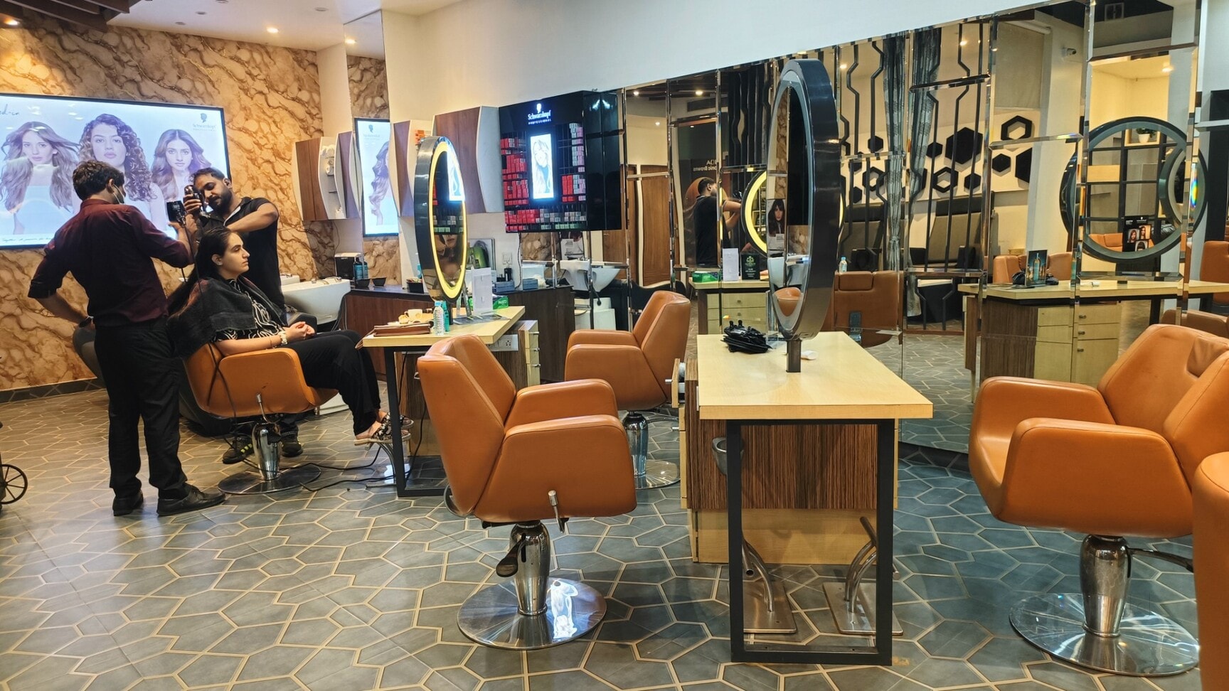 Top Unisex Salons For Beard Perming in Gomti Nagar - Best Unisex