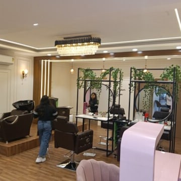 Top Unisex Salons For Beard Perming in Gomti Nagar - Best Unisex