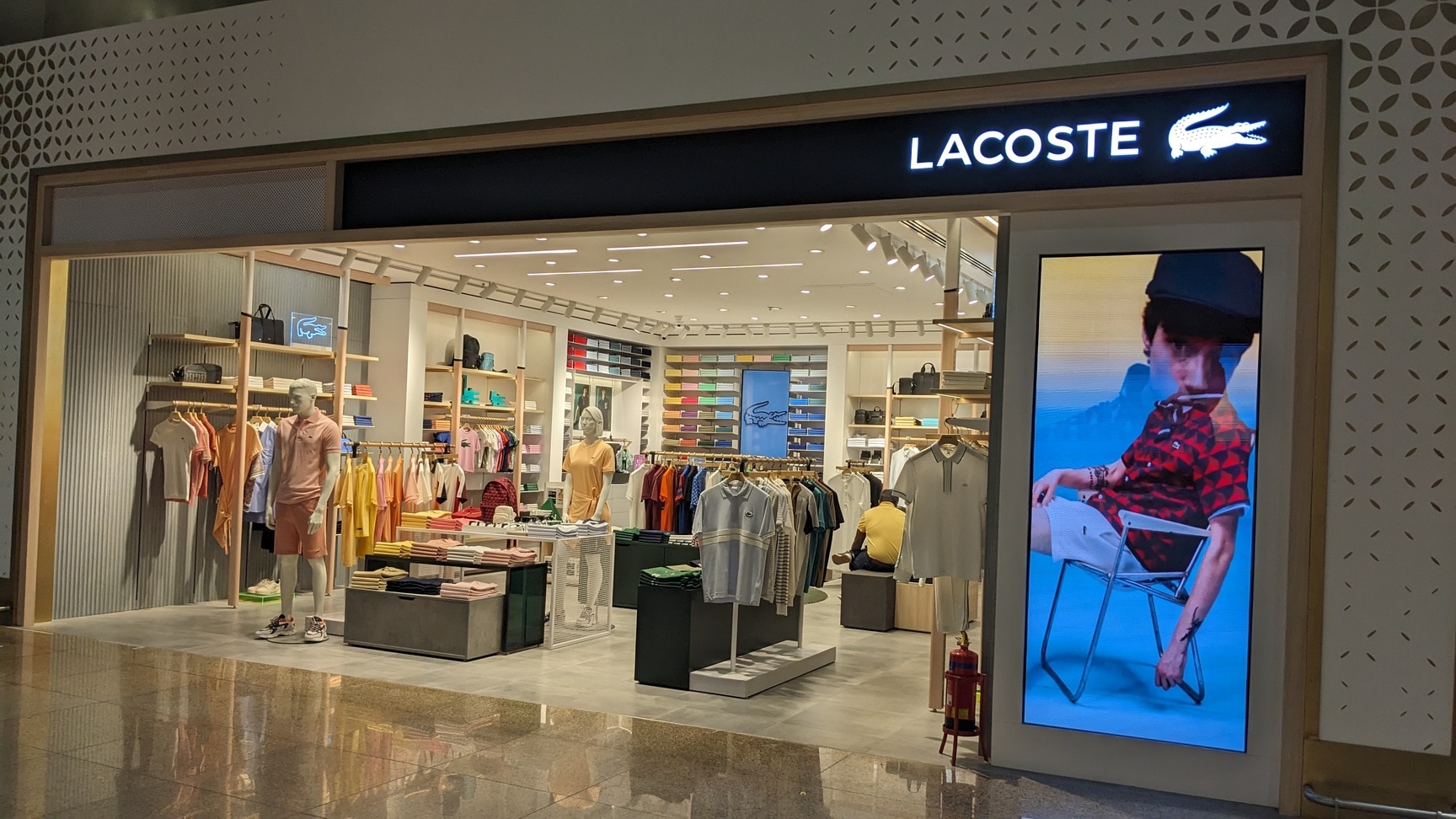 lacoste store boutique lacoste chatelet