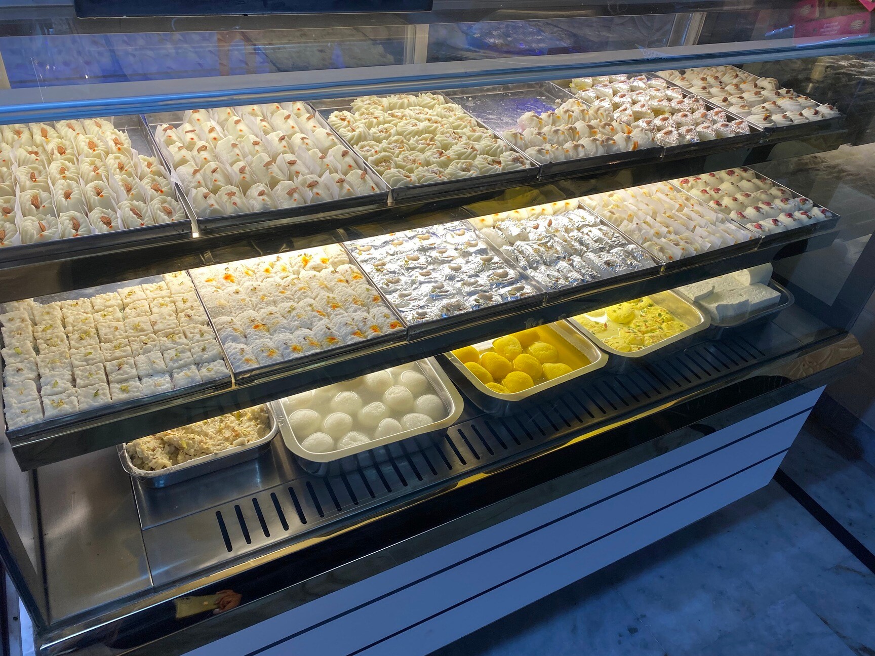 7 Reviews for Raj Kishor Shop in Tarannum Market, Lucknow - Justdial