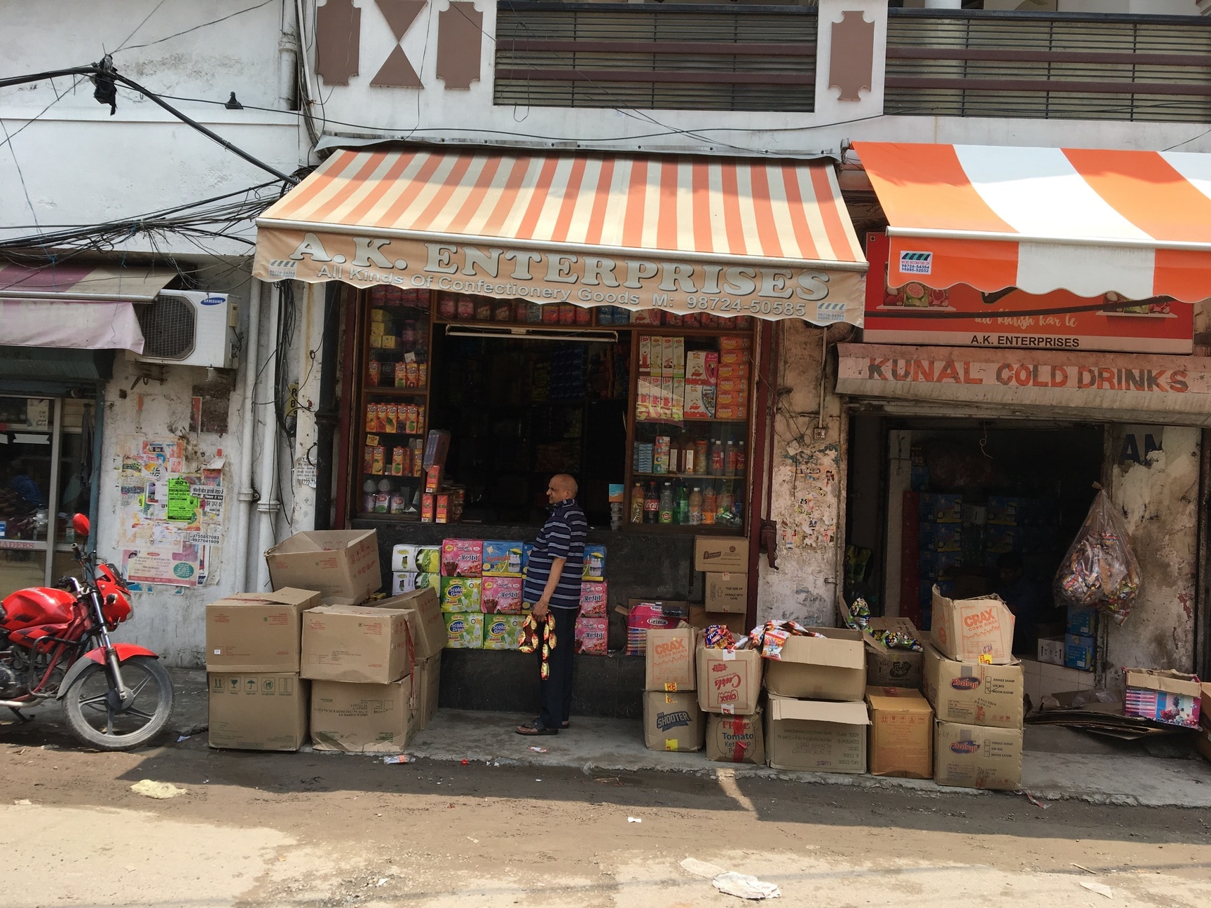 Top Supermarkets in Shivpuri Chowk - Best Grocery Stores near me