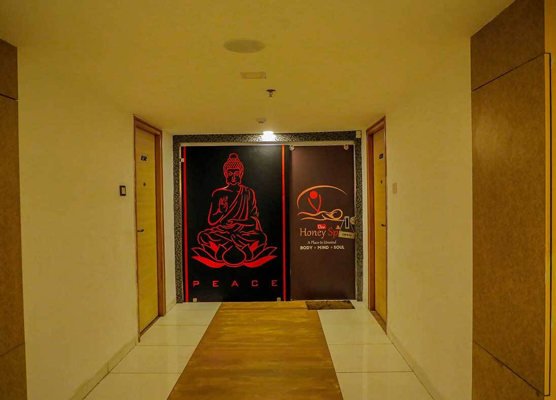 Honey Dew in Madurai Bazaar,Madurai Best Body Massage Centres in