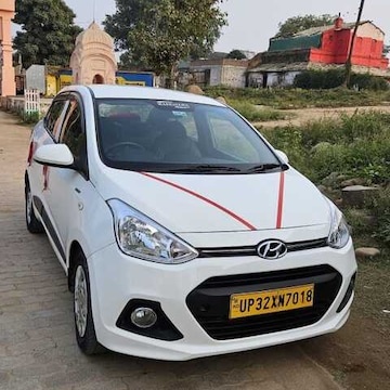 Top Etios Car Hire in Orai, Orai - Best Toyota Platinum Etios On