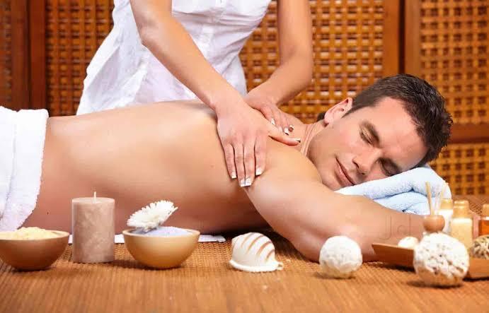 Massage spa in Greater Kailash body massage