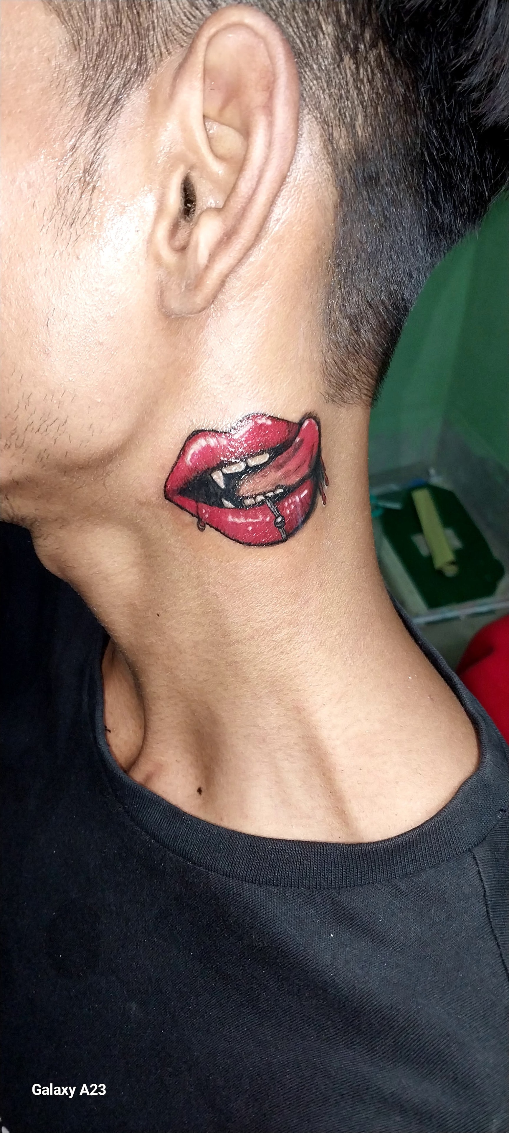 Woman Lips Tattoo on Neck: Bold & Beautiful