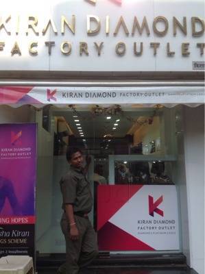 Diamond factory outlet shop