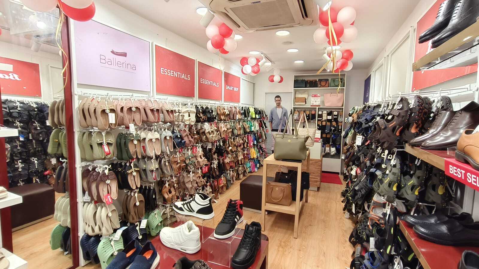 73 Photos of Bata Shoe Store in Lokhandwala Complex Andheri West Mumbai Justdial