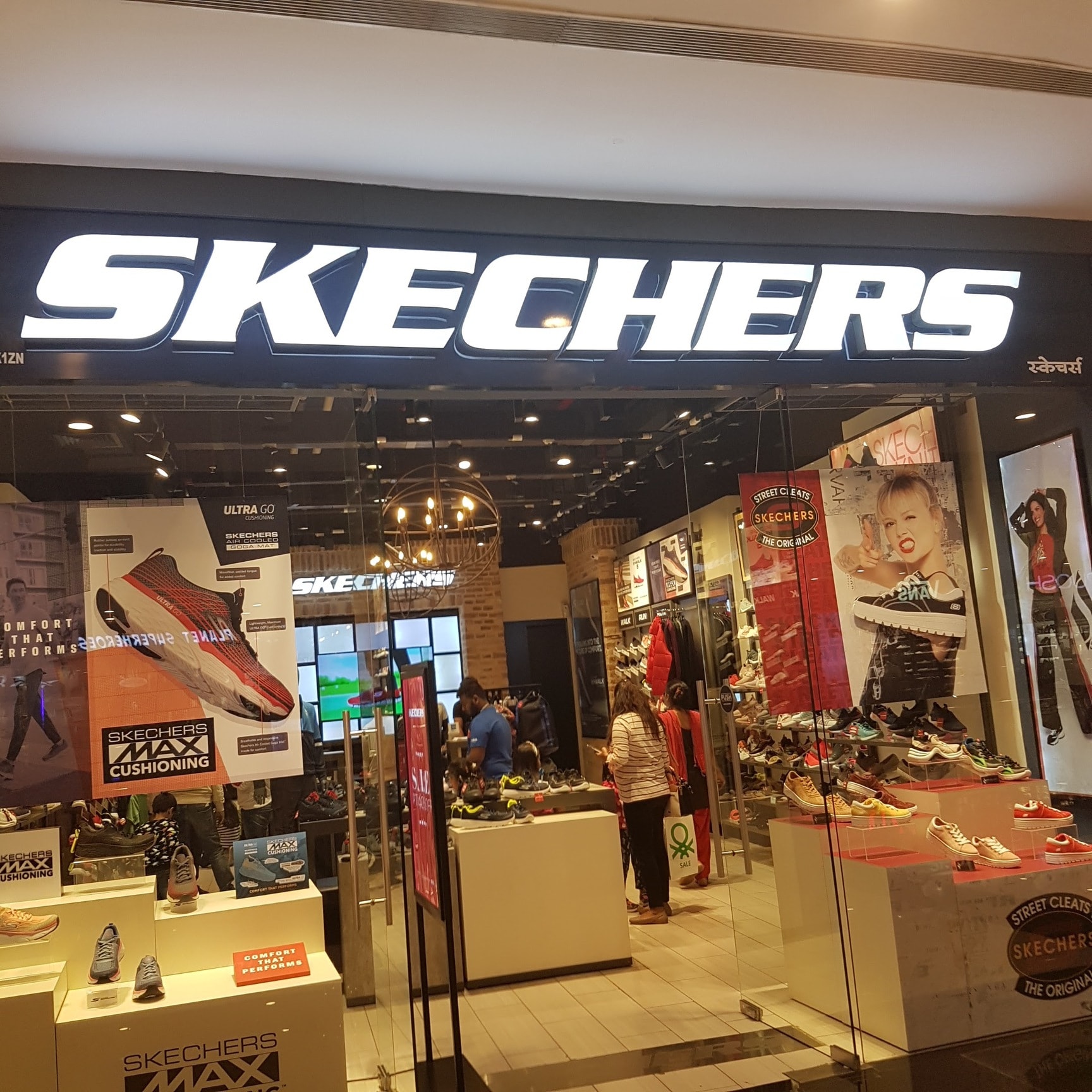 Aeon Mall Skechers Find In Store Hot Skechers In Oberoi Mall Sale