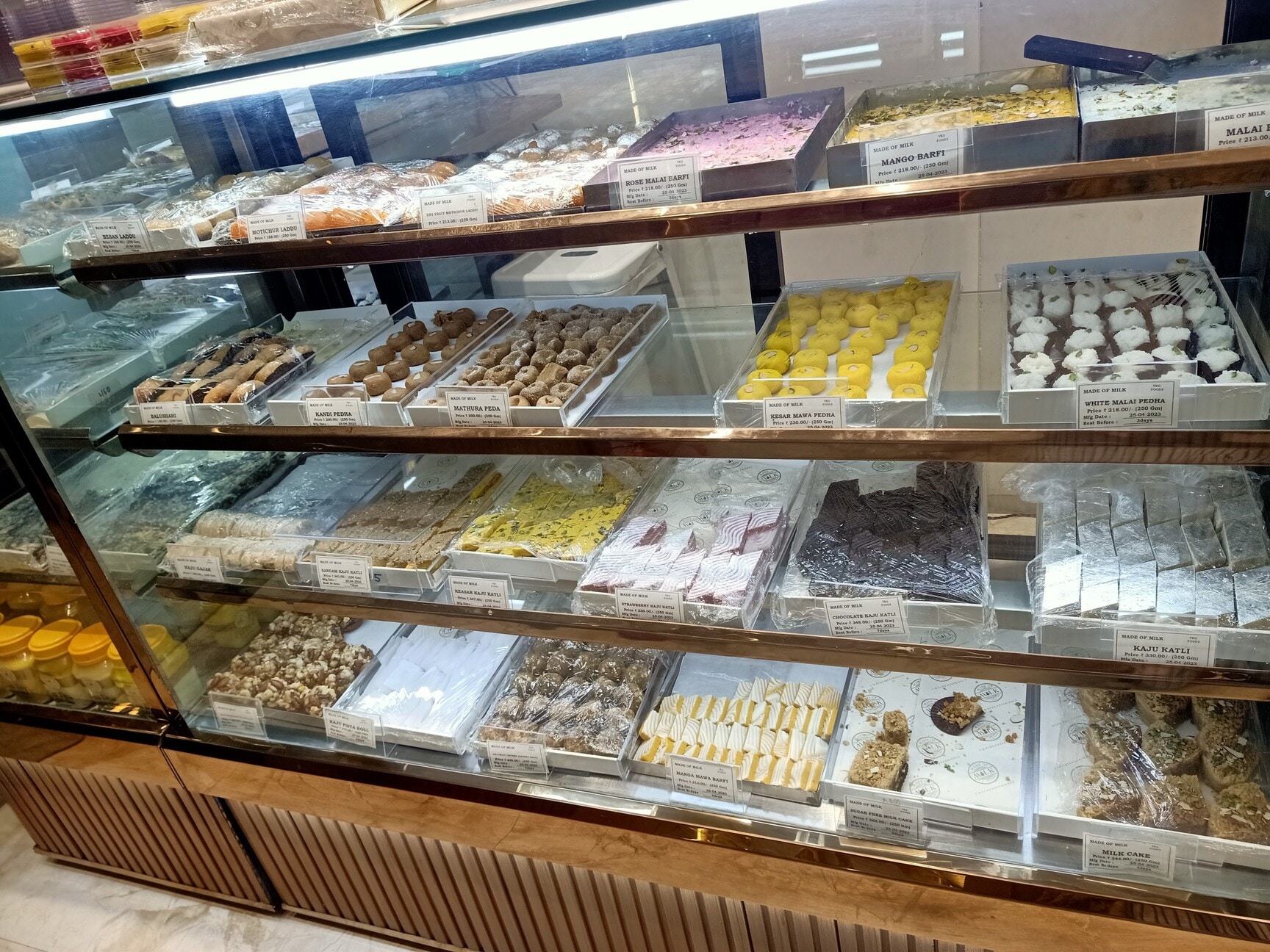Made Of Milk in Thakur Village-Kandivali East,Mumbai - Order Food