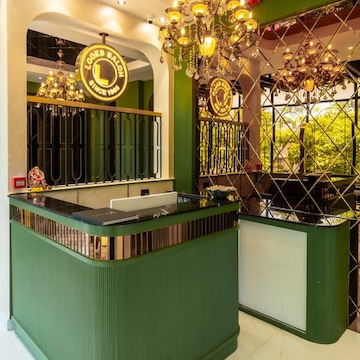 キャンドルディッシュ Find list of Looks Salons in Jvpd Scheme Juhu, Mumbai near me