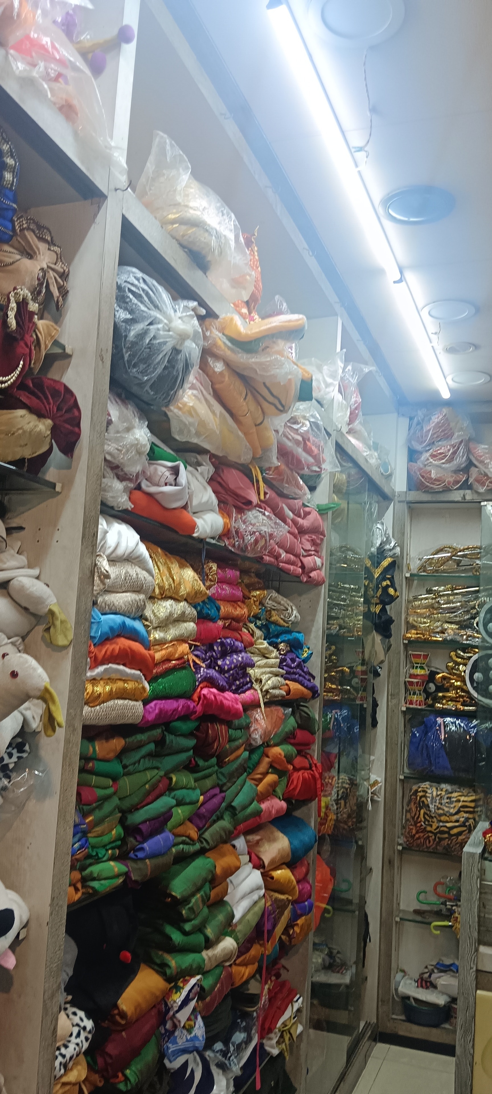 Fancy dress shops in kandivali west hotsell