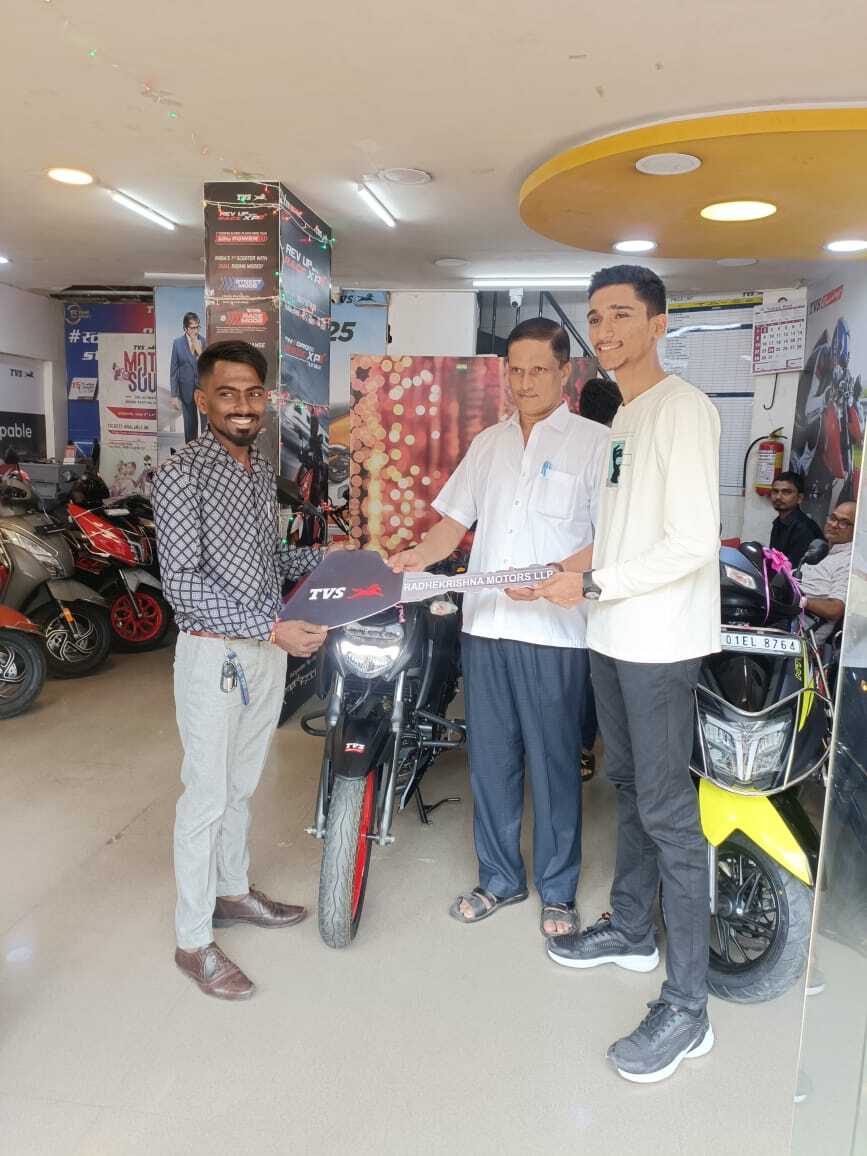 Scooter Dealers TVS Jupiter, Mumbai Central, Mumbai - Two Wheelers