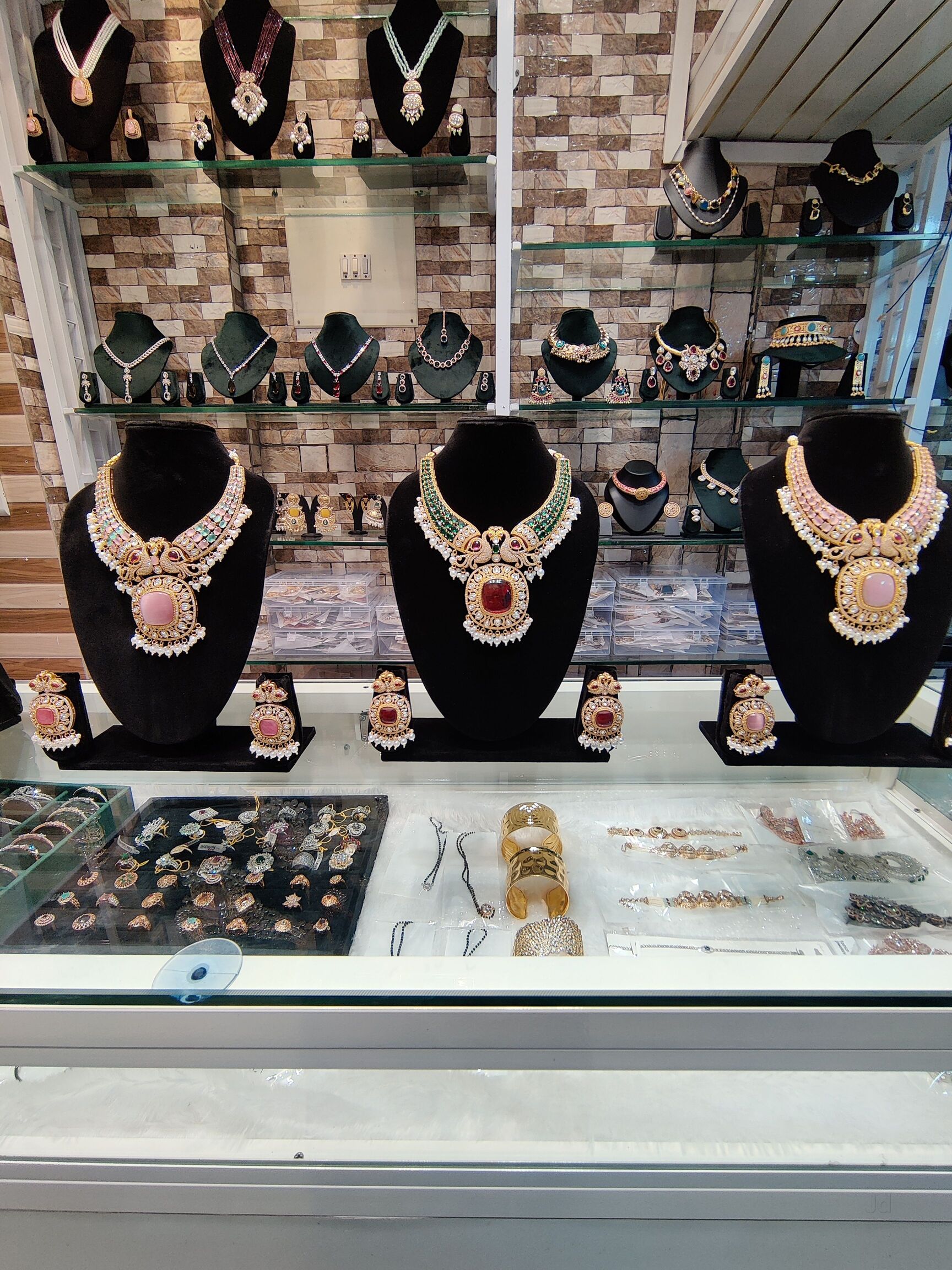 Artificial Bridal Jewellery On Rent In Pune Get Jewellery On Rent From These Brands In Pune LBB Pune