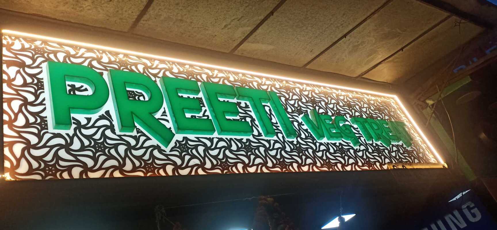 Priti Veg Treat Family Restaurant in Dombivli West,Thane - Order