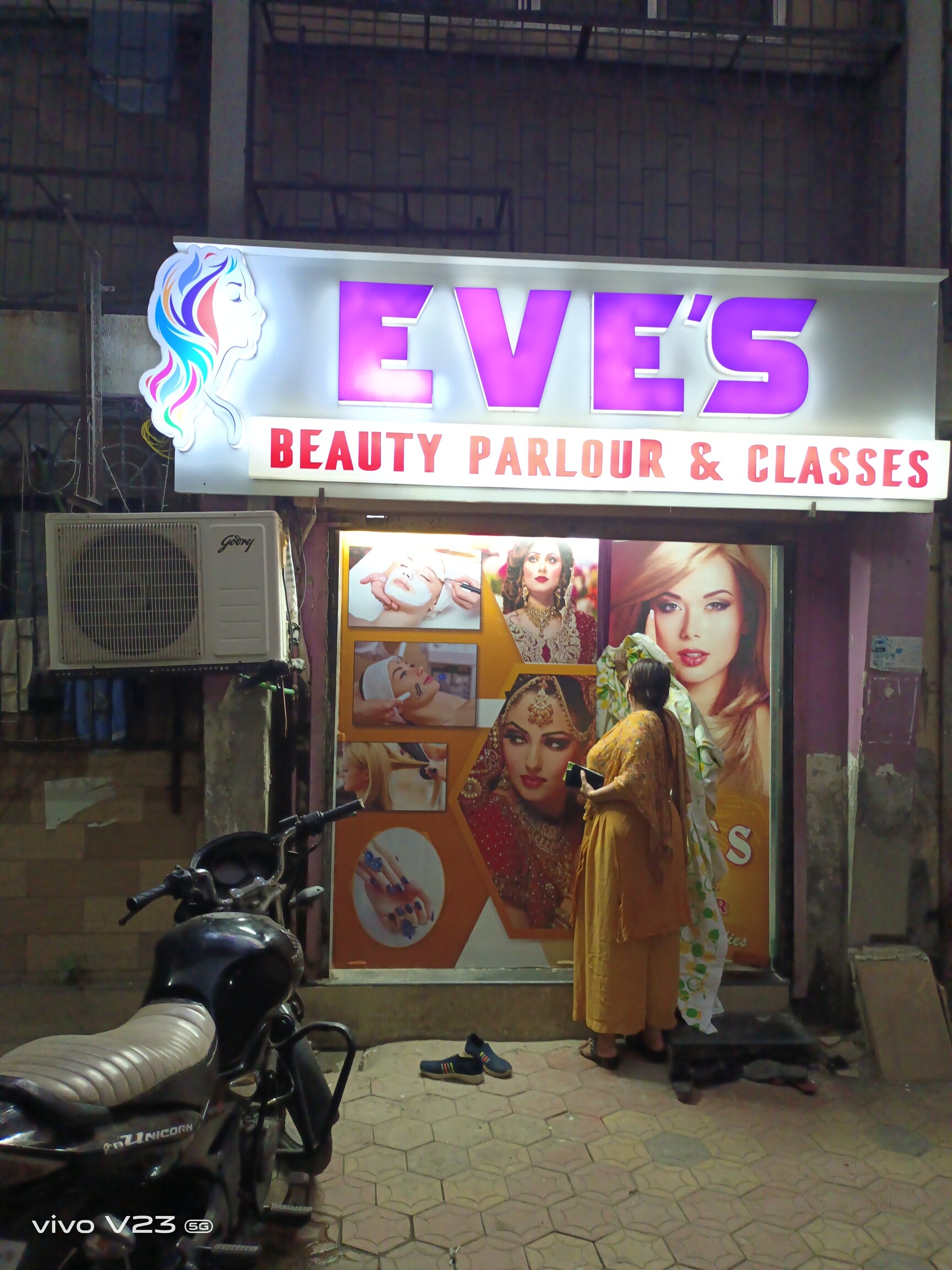 EVES Beauty Parlour Classes in Kausa Thane Best Beauty Parlours near me in Thane Justdial