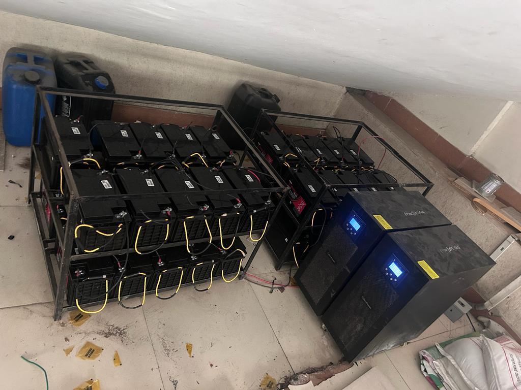 Old hotel furniture buyers and dismantling service in Delhi NCR