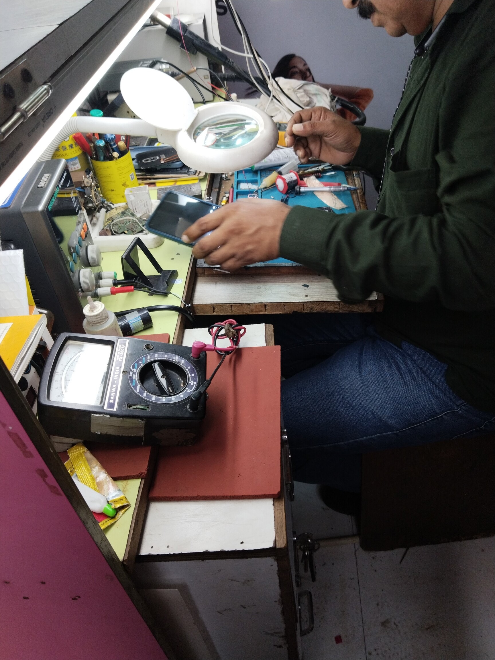 Phone Repair Near Me - Deals on Phone Repairs Nearby I Groupon