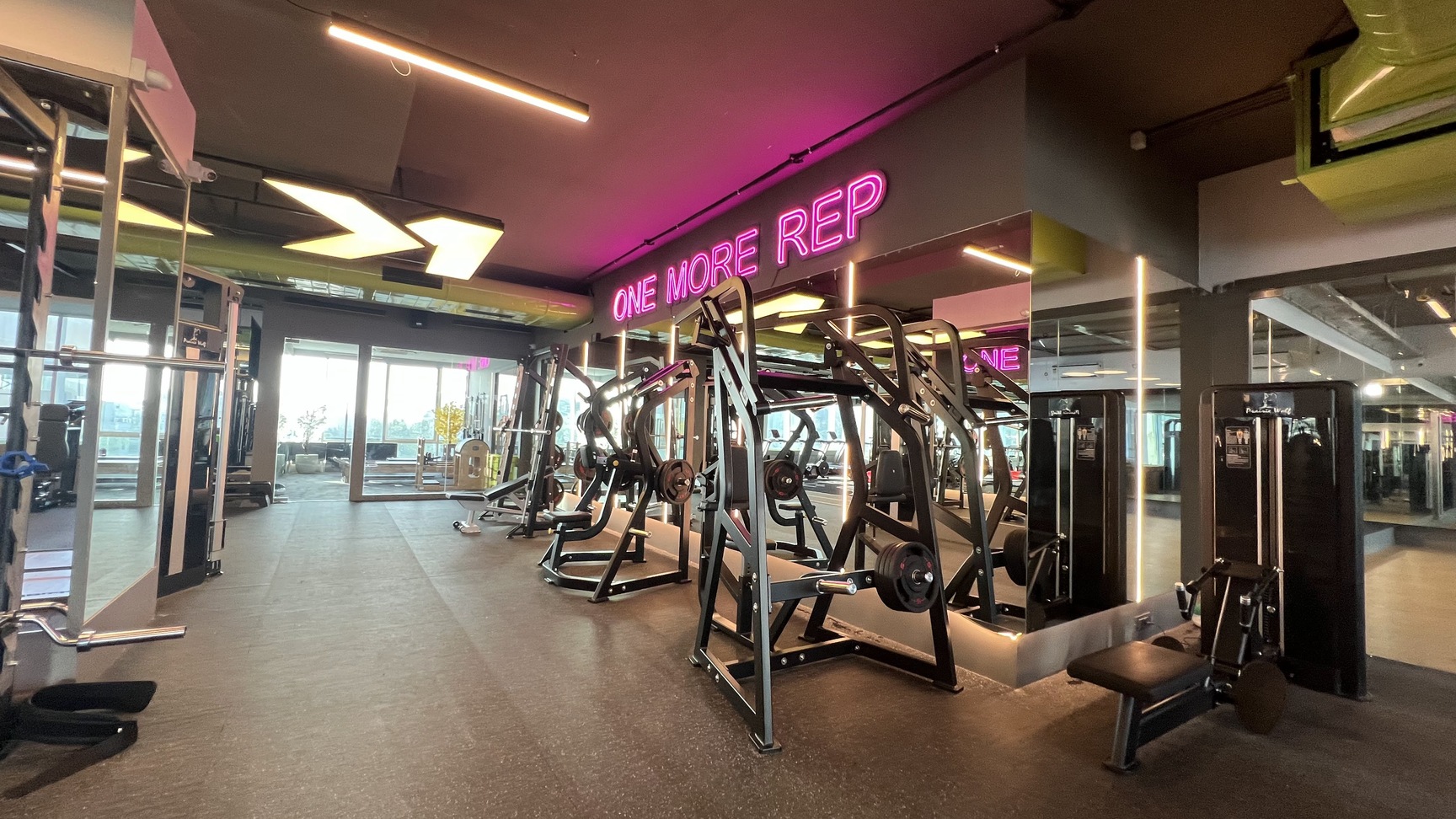 Kenzo 360 mall gym hotsell