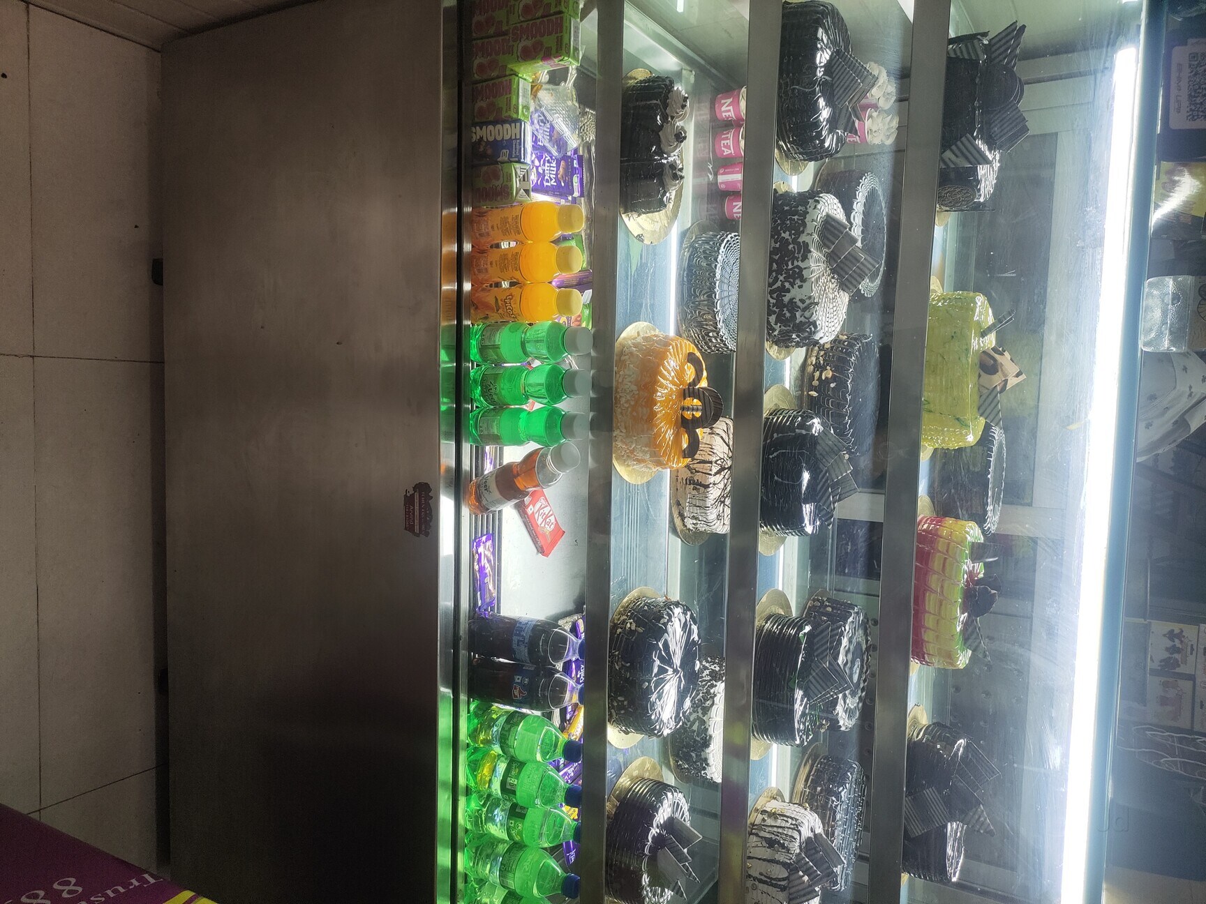 Birthday Treat in Kandivali East,Mumbai Best Cake Shops in Mumbai Justdial