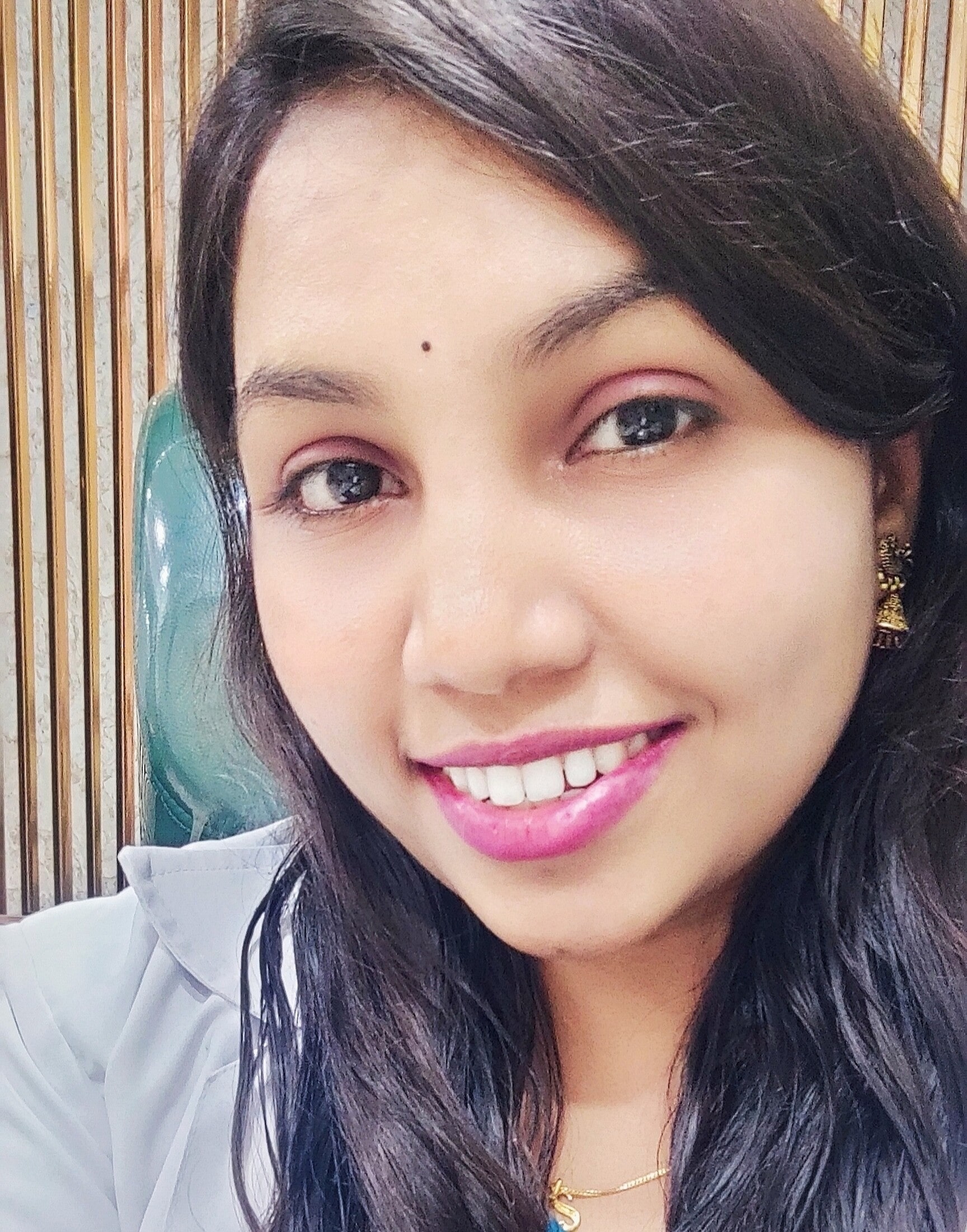 Four Leaf Clover Aesthetic Dental And Implant Centre in Kalyan West